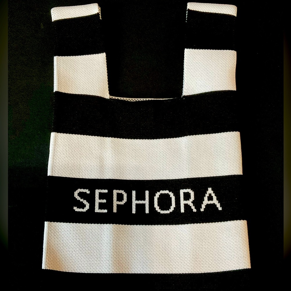 Sephora VIB Rouge woven fabric bag - brand new.